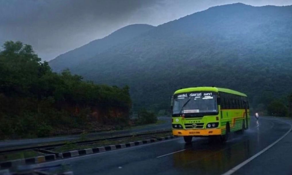 Capturing the beauty of Ankola-Karwar road after rainfall | Karwarnews.in - One7 Digital 